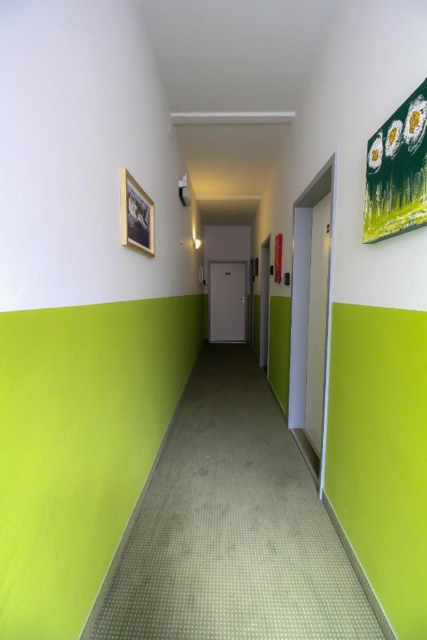 Economic Sb Apartment Wenen Buitenkant foto